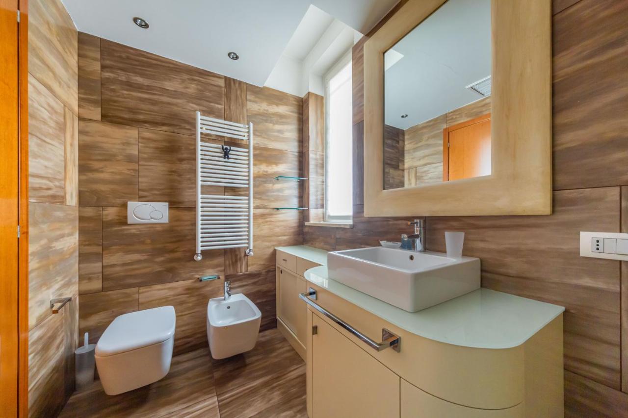 Cozy Apt - Corso Vercelli & Conciliazione M1 Milán Exterior foto